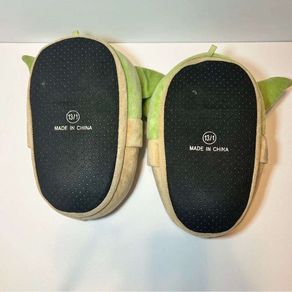 Disney Star‎ Wars Slippers Mandalorian Baby Yoda House Shoes Childrens Size 13/1